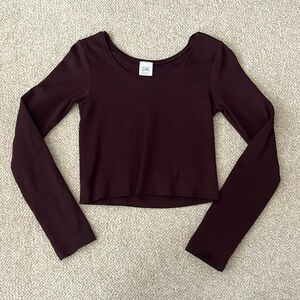 Cropped long sleeve shirt, Brand: Athleta, Size: girls L, Color: Maroon